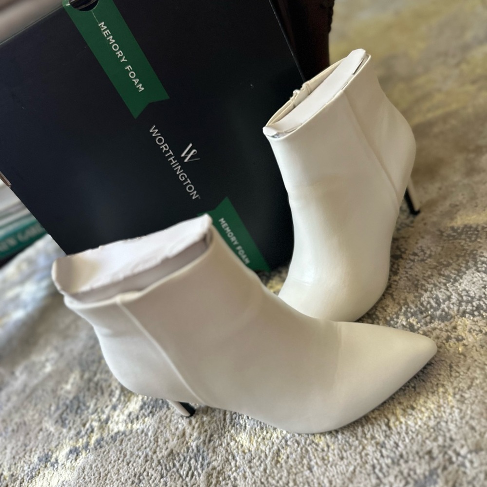Worthington Women's White Ankle Boots